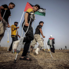 Palestinos heridos protestan en Gaza el pasado día 25.