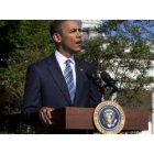 Obama pronuncia un discurso en el Jardín de las Rosas de la Casa Blanca, en Washington.