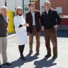 Manuel Rubial y Mª Eugenia Gancedo junto con los arquitectos municipales durante la visita