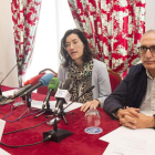 María Oliden, coordinadora del festival, y Tomás Martínez ANtolín, director.