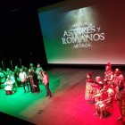El Teatro Gullón acoge la primera proyección del corto. DL