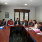 Firma del convenio con las juntas vecinales en el Ayuntamiento de Villaquilambre.
