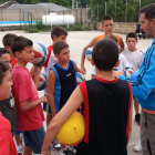 Los alumnos del Colegio Leonés atienden al monitor del campus.