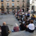 Asamblea del consejo ciudadano de Podemos León en la plaza de Don Gutierre.