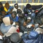 Algunos de los 204 inmigrantes indocumentados detenidos en Fuerteventura