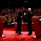 Barack Obama y John McCain respaldaron ayer el plan de rescate presentado por Bush