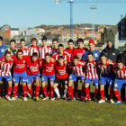 Formación de la plantilla del Atlético Bembibre que logró el ascenso a la Liga Nacional Juvenil.