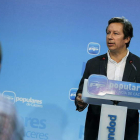Floriano clausuró un foro con alcaldes del PP de Cáceres.