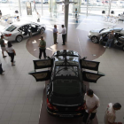 El mercado de venta de vehículos está repuntando en los últimos meses del año, y el sector espera un mejor 2014.