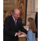 Juan Carlos I con la princesa Leonor. BALLESTEROS