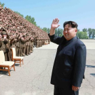 El líder de Corea del Norte, Kim Jong Un, este jueves durante una sesión de fotos.