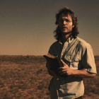 Taylor Kitsch, caracterizado como David Koresh