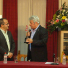 Florencio Carrera y Joaquín González, presidente del Centro Leonés de Cataluña en Barcelona.