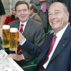 Schroeder y Chirac celebran con cerveza en Dresden su nuevo pacto en política internacional