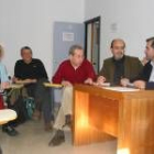 Larrauri, Martínez, Losa y los representantes de los ayuntamientos de Benavente y La Bañeza