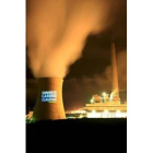 Greenpeace proyectó imágenes sobre la central de As Pontes