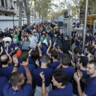 Cola ante la tienda de Apple en el paseo de Gràcia para adquirir los nuevos iPhone 7 y iPhone 7 Plus, en septiembre, en Barcelona.