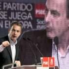 El presidente del Gobierno, Rodríguez Zapatero, durante la presentación de los candidatos a las euro