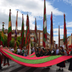 Imagen de la concentración de los pendones en la Plaza La Fuente . MEDINA
