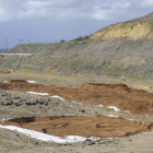 Detalle de los restos de Lancia, que ya están protegidos por una capa de tierra y ‘lona’ que los preserva de las inclemencias meteorológicas.