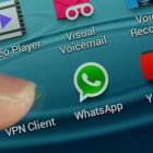 El logotipo de Whatsapp en un teléfono móvil.