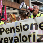 Jubilados en una manifestación a favor de la revalorización de las pensiones