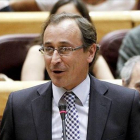 El portavoz del PP, Alfonso Alonso, durante un pleno en el Congreso.