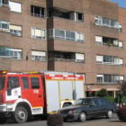 El fuego afectó al cuarto piso del número 23 de la avenida de La Libertad, junto al ambulatorio de P