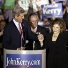 Kerry celebra junto a su mujer esta nueva victoria