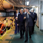 Putin, junto a Alexei Miller, jefe ejecutivo de la principal empresa de hidracarburos Gazprom, inspeccionado un proyecto de gaseoducto en el mar Negro.