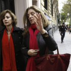 Rosalía Iglesias acompañada de su abogada