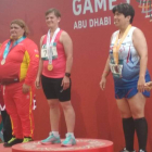 Fany, primera por la izquierda, en el podio. DL
