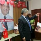 Miguel Martínez presentó en rueda de prensa los complementos que se han realizado con las banderolas