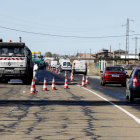 Trabajos de acondicionamiento de la N-120 a su paso por Valverde de la Virgen. MARCIANO PÉREZ