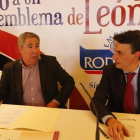 El director del Diario de León, Joaquín S. Torné, junto a Jorge Morro, director general de la Industria Agroalimentaria y de la Empresa Agraria