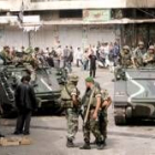 Soldados libaneses patrullaban ayer por las calles de Trípoli, al norte del país