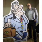 El dibujante Francisco Ibáñez con ‘El tesorero’, que aparece en su álbum 200.