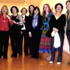 Las integrantes del grupo «Nosotras» en la sala de exposiciones del Ateneo Cultural El Albéitar