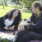 La realizadora Nahid Persson y la ex emperatriz iraní Farah Diva.