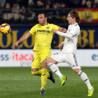 Santi Cazorla recordó al de los mejores tiempos con dos goles que sirvieron para sumar un punto ante el Madrid. DOMENECH CASTELLÓ