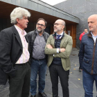 Eduardo Prada, Alfonso Arias, el consejero Javier Ortega y Julio Arias, en octubre de 2019. DE LA MATA