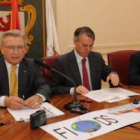 Martín Manceñido, Francisco Álvarez y Faustino Valdés, ayer en la rueda de prensa