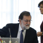 Rajoy y Sáenz de Santamaría, al inicio del Consejo de Ministros de este sábado.