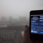 Una aplicación del iPhone muestra la medición de contaminación.