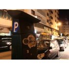 Parquímetro de la ORA en una calle de León