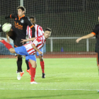 El equipo rojiblanco sumó tres puntos de oro ante un rival directo y consigue la permanencia. ANA F. BARREDO