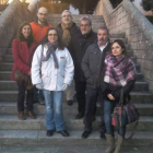El político de IU junto a los candidatos leoneses.