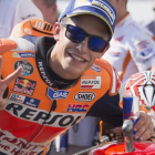 Marc Márquez (Honda) celebra, en Brno, su 'pole' nº 63.