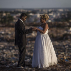 Una pareja de catadores de lixo, protagonizó la última historia de amor en el mayor basurero de Latinoamérica, que el sábado cerrará sus puertas en Brasilia, Brasil.