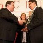 José Carlos Somoza al recibir el premio